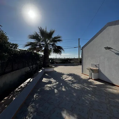 Gardenia Fronte Mare X4 * Санта-Мария-дель-Фокалло